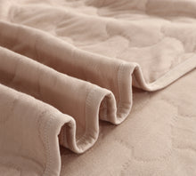 Load image into Gallery viewer, Ultra-Soft Bamboo Quilted Throw Blanket Breathable, Extra Full Size 79” x 90” (Waffle)