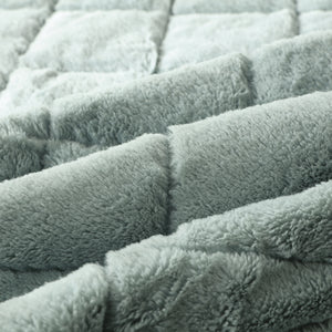 Premium Plush 100% Cotton Sateen and Luxury Poly Fleece Reversible Comforter (Fountain Blue)