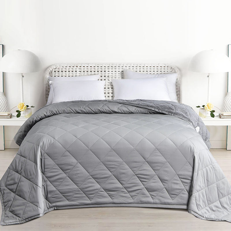Premium Plush 100% Cotton Sateen and Luxury Poly Fleece Reversible Comforter (Silver Gray)