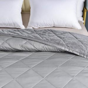 Premium Plush 100% Cotton Sateen and Luxury Poly Fleece Reversible Comforter (Silver Gray)